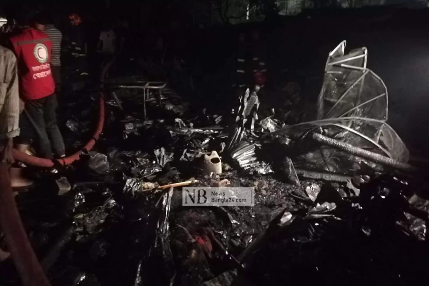কল্যাণপুরে-বস্তির-আগুনে-পুড়ল-২-শতাধিক-ঘর-