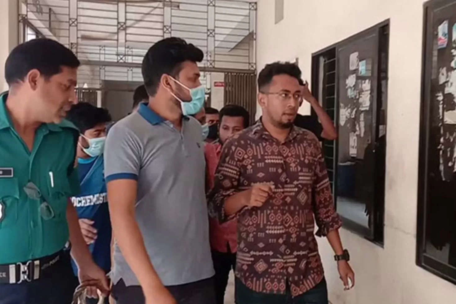 আকাশনীলের এমডি-পরিচালক রিমান্ডে