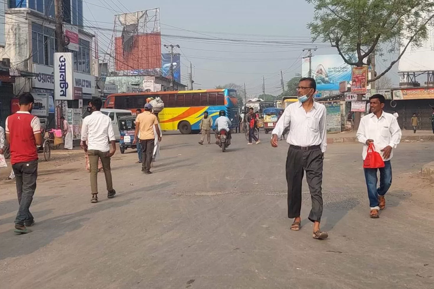 চিকিৎসা-খরচের-আশ্বাসে-ধর্মঘট-না-করার-সিদ্ধান্ত