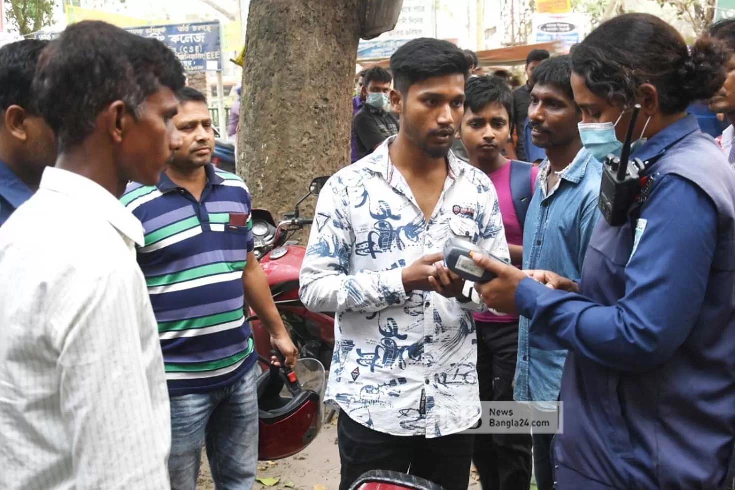 হেলমেট-না-পরায়-১৮-লাখ-টাকা-জরিমানা-৬০৭-মামলা