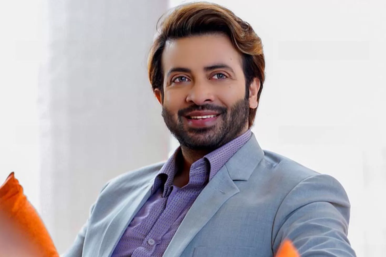 ভোটাধিকার হারিয়েছেন শাকিব খান