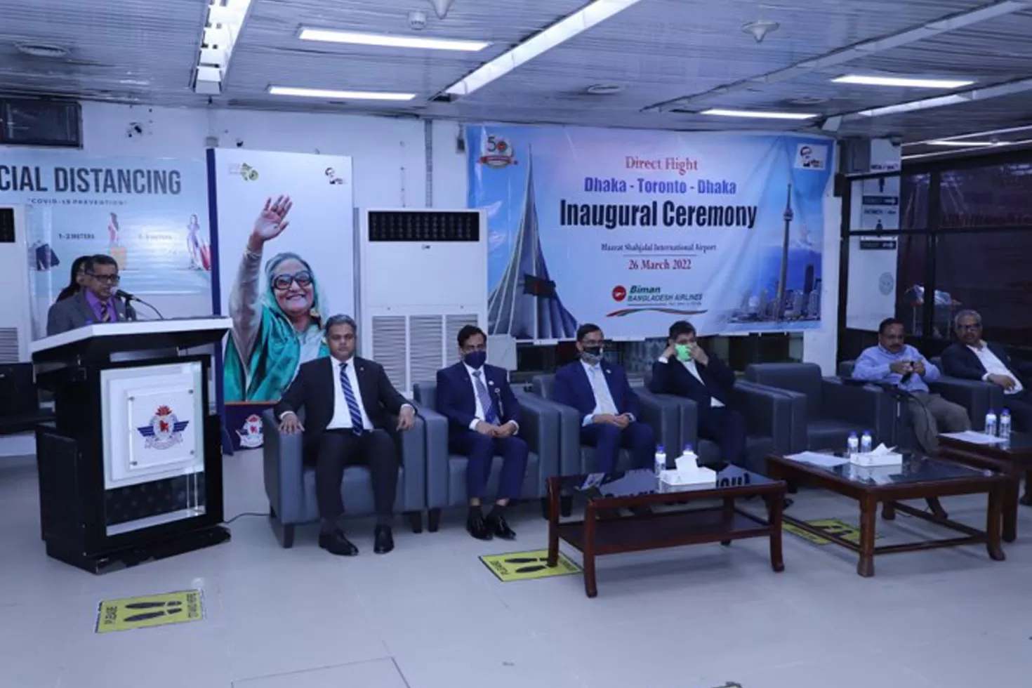 ৭০-যাত্রী-নিয়ে-টরন্টোর-পথে-বিমানের-ফ্লাইট