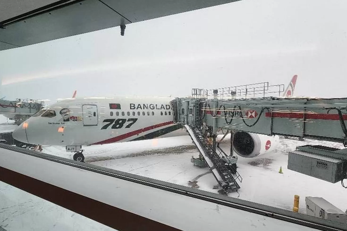 বিমানের-ড্রিমলাইনারের-একটানা-১৮-ঘণ্টা-ওড়ার-রেকর্ড