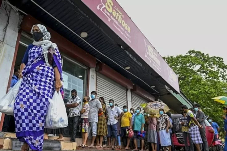 শ্রীলঙ্কার অর্থনৈতিক মন্দার কারণ