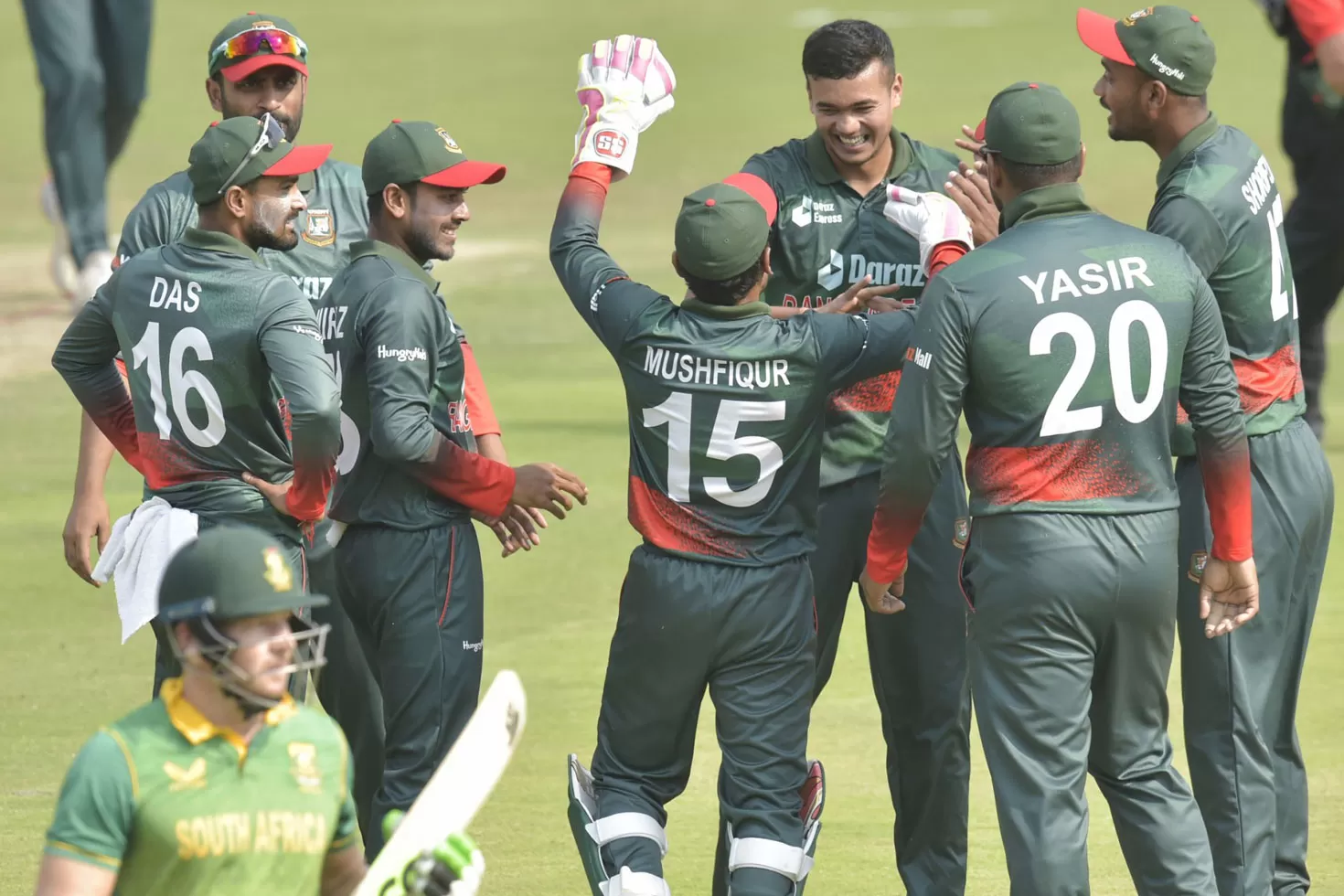 পাকিস্তানের-হারে-ছয়ে-উঠে-এলো-বাংলাদেশ