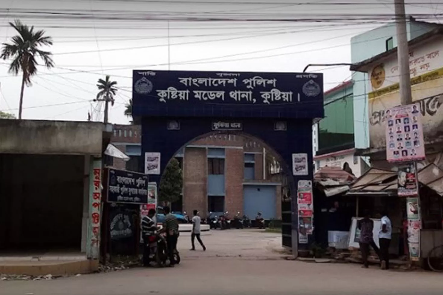 শিক্ষকের ওপর ‘হামলায়’ কাউন্সিলরের নামে মামলা