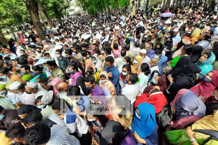 মেডিক্যালের প্রশ্নে সন্তোষ পরীক্ষার্থীদের