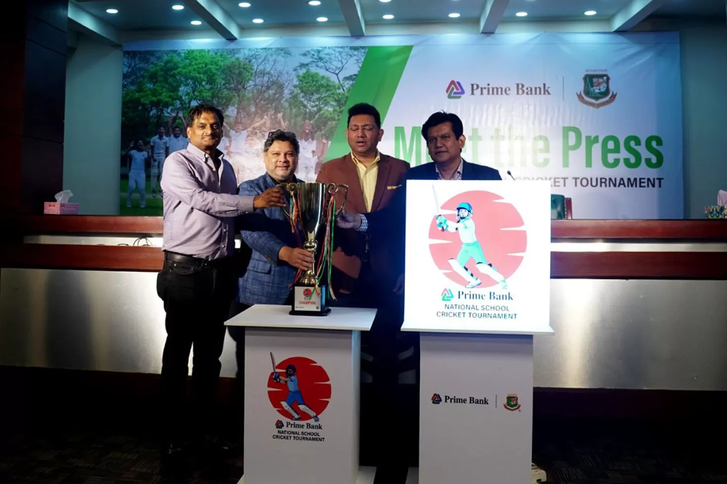 ৩৪৮ স্কুল নিয়ে মাঠে গড়াচ্ছে স্কুল ক্রিকেট