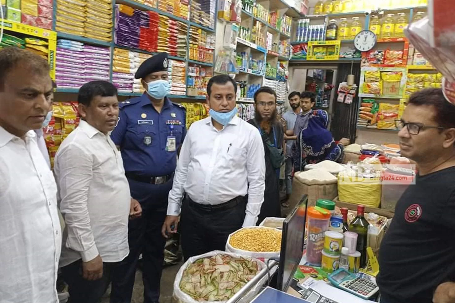 পাবনায়-বাজার-তদারকি-অভিযান