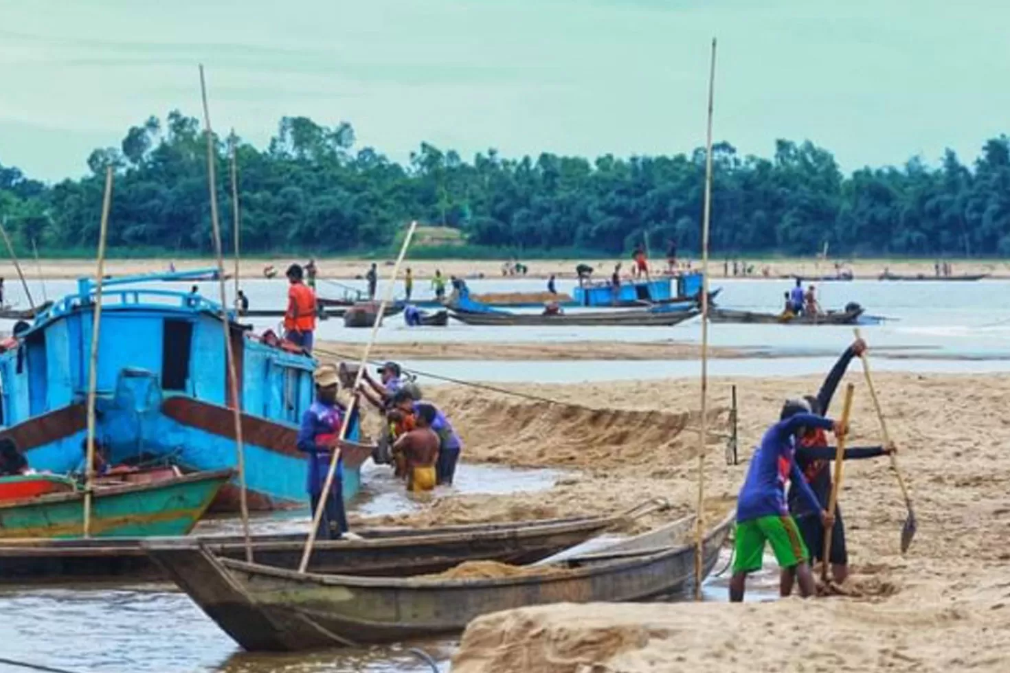 যাদুকাটায় বন্ধ বালু উত্তোলন