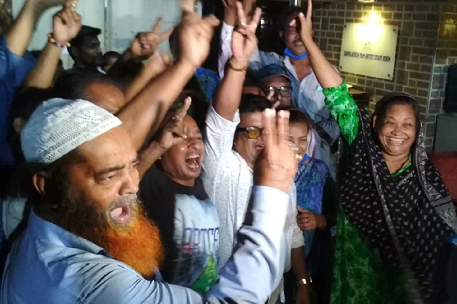 শিল্পী-সমিতির-সদস্য-পদ-ফিরে-পেলেন-১০৩-জন
