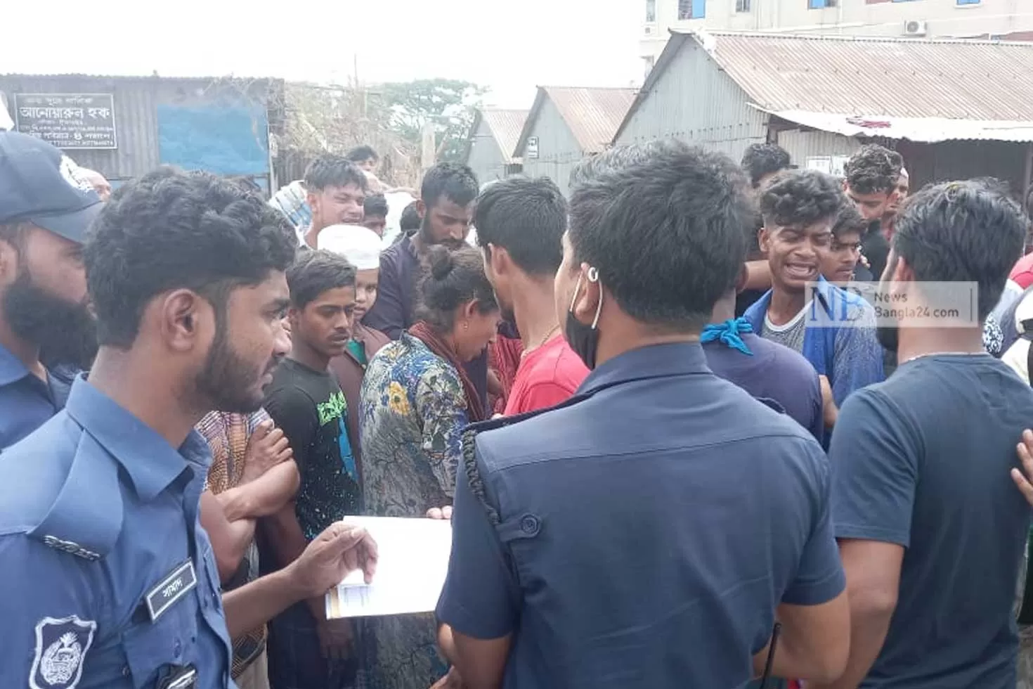 ফতুল্লায় যুবককে কুপিয়ে হত্যা