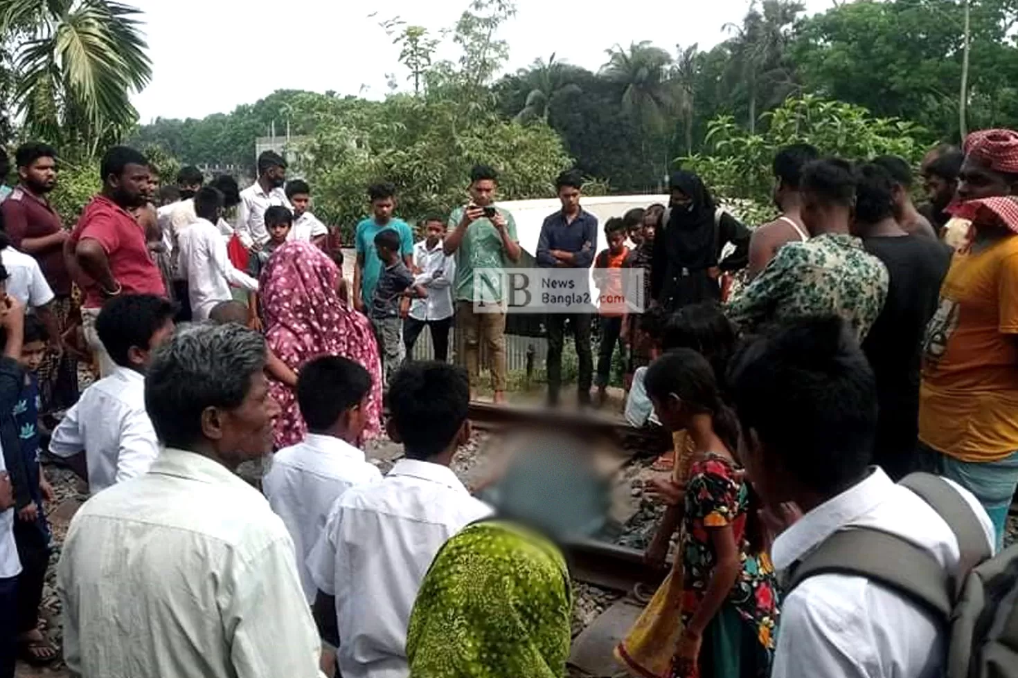 ট্রেনে-কাটা-পড়ে-ভ্যানচালকের-মৃত্যু