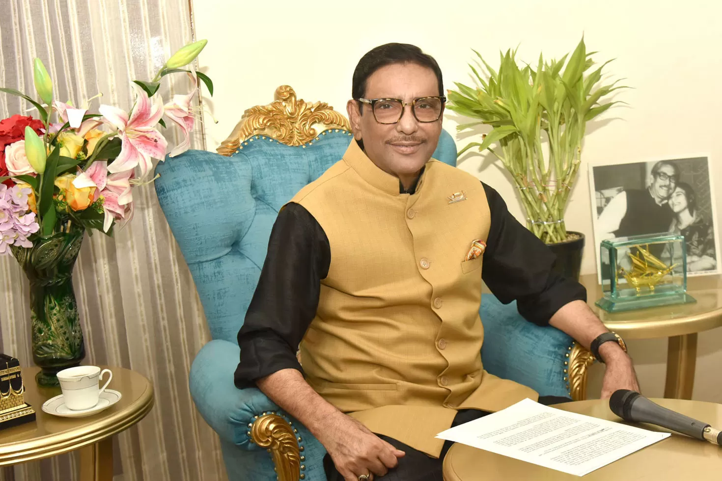 দেশের-মানুষ-খেয়ে-পরে-ভালো-আছে