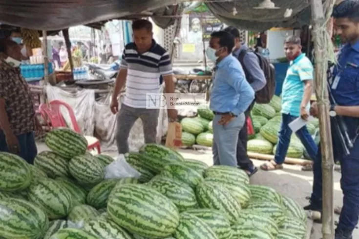 কেজি দরে তরমুজ বিক্রি করায় জরিমানা