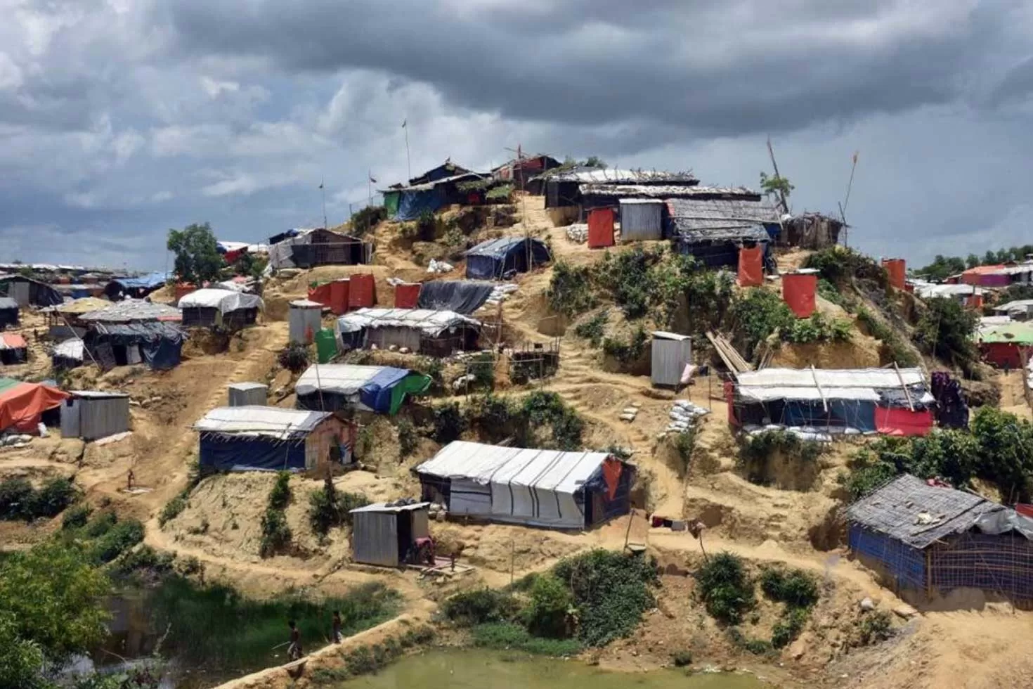রোহিঙ্গা ক্যাম্পে স্বামীকে কুপিয়ে খুন