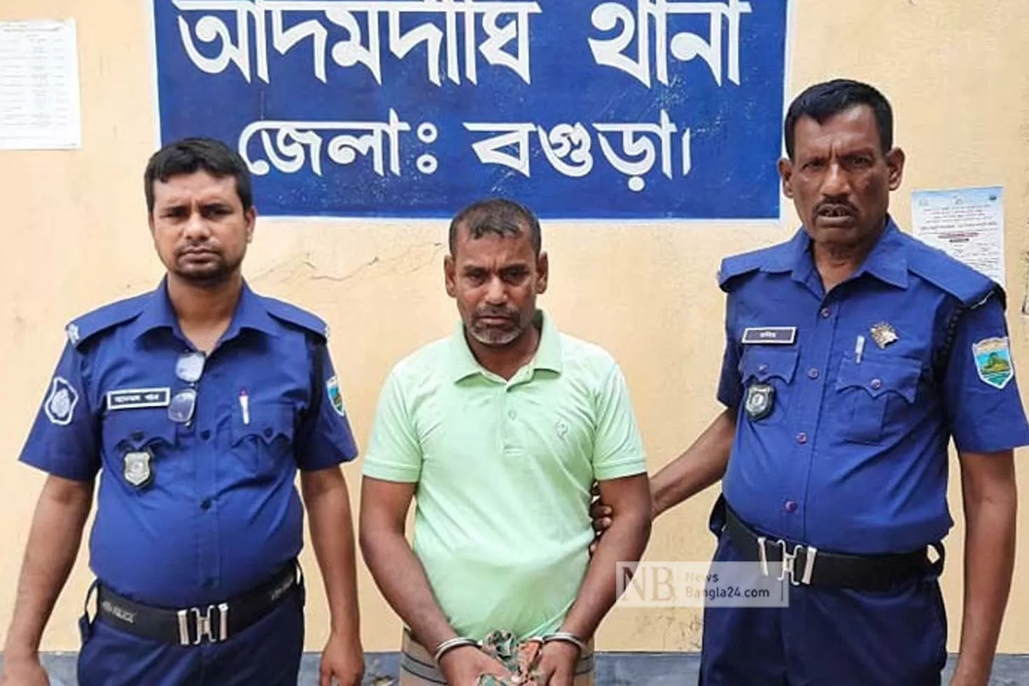 ভাতিজার-বিরুদ্ধে-ধর্ষণ-মামলা-করায়-স্ত্রীকে-ন্যাড়া-করে-নির্যাতন