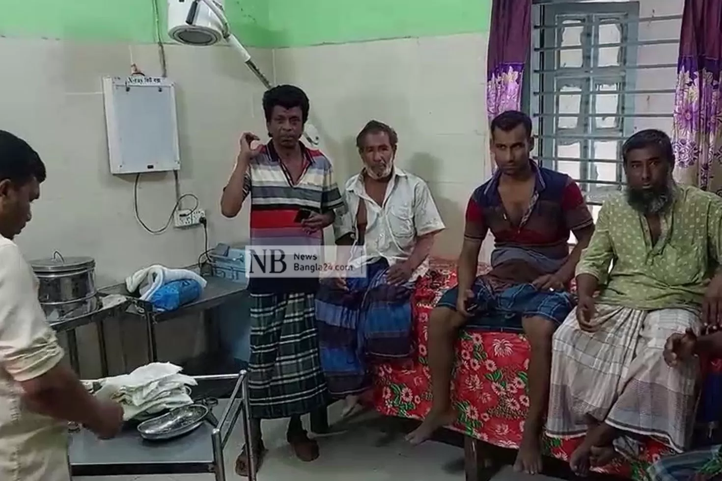 জমির দখল নিয়ে সংঘর্ষে আহত ১০