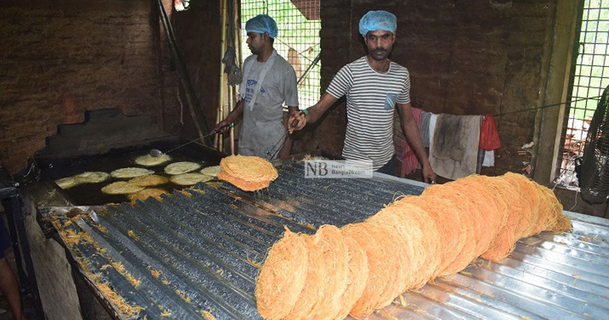 কাঁচামালের মূল্যবৃদ্ধি, তবু লাচ্ছায় স্বপ্ন ব্যবসায়ীদের