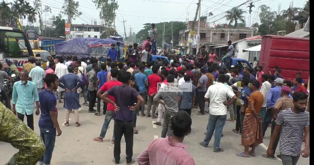 পিকআপ-মালিক-সমিতির-সম্পাদককে-মারধর-সড়ক-অবরোধ