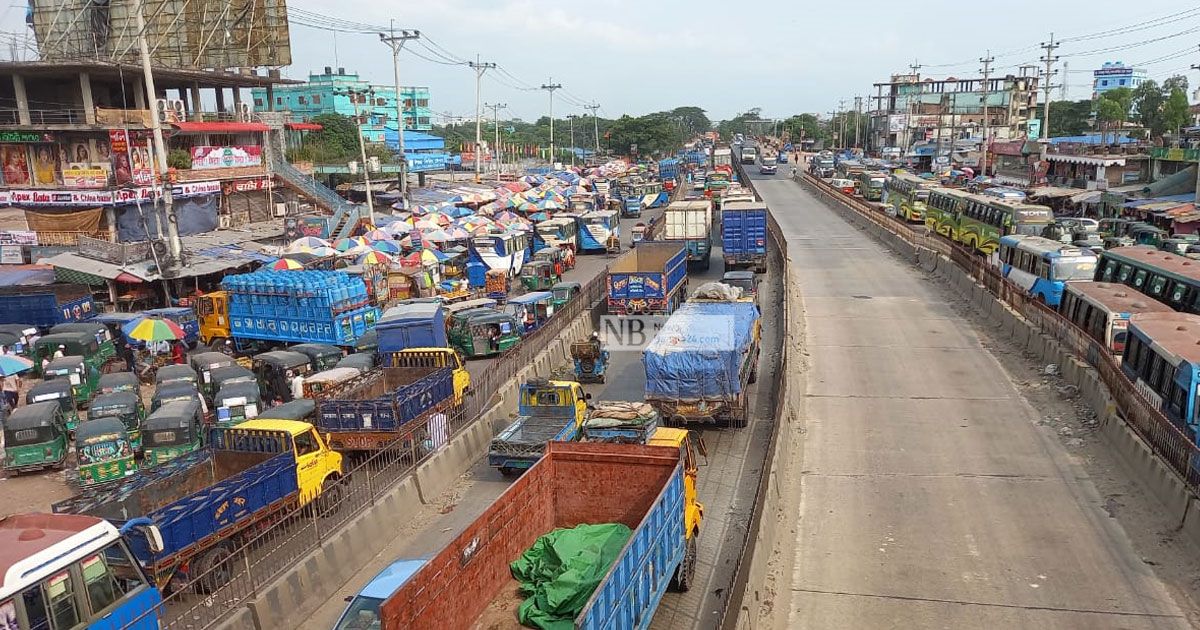 ১০ কারণে পূর্বমুখী দুই মহাসড়কে যানজটের শঙ্কা