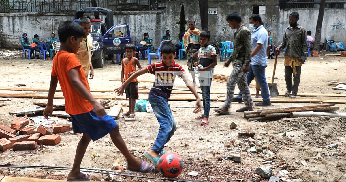 তেঁতুলতলা-মাঠে-থানার-কাজ-দ্রুত-বন্ধের-দাবি