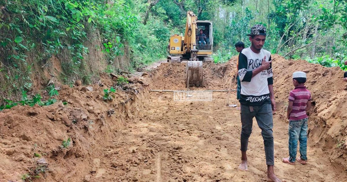 বনে পাকা রাস্তা: মন্ত্রীর হ্যাঁ, বন বিভাগের না