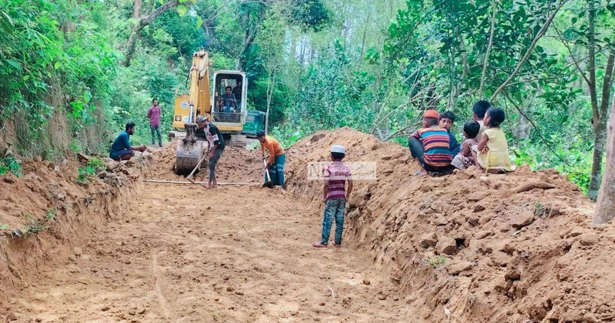 বনে পাকা রাস্তা: মন্ত্রীর হ্যাঁ, বন বিভাগের না