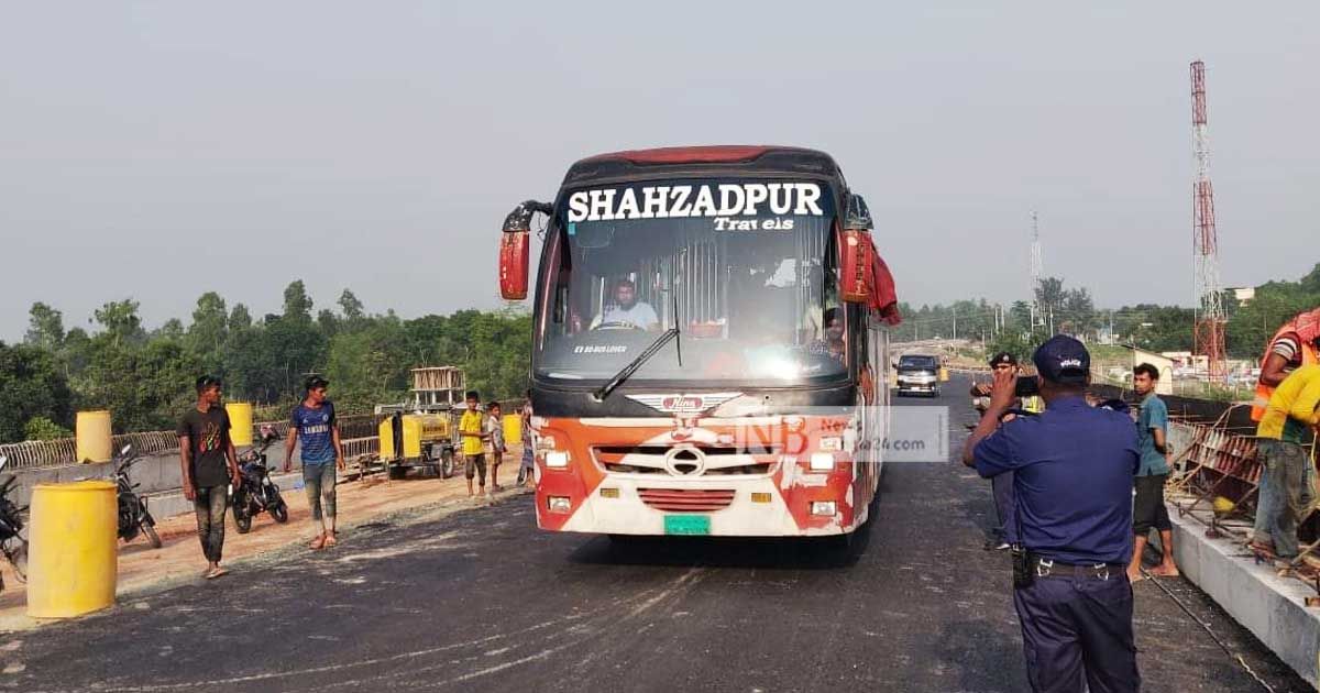 উত্তরাঞ্চলগামী যানের জন্য খুলল নলকা সেতুর এক লেন