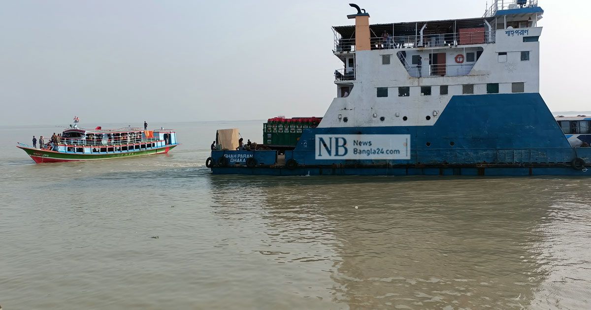 লঞ্চের-চ্যানেলে-ফেরি-দুর্ঘটনার-আশঙ্কা