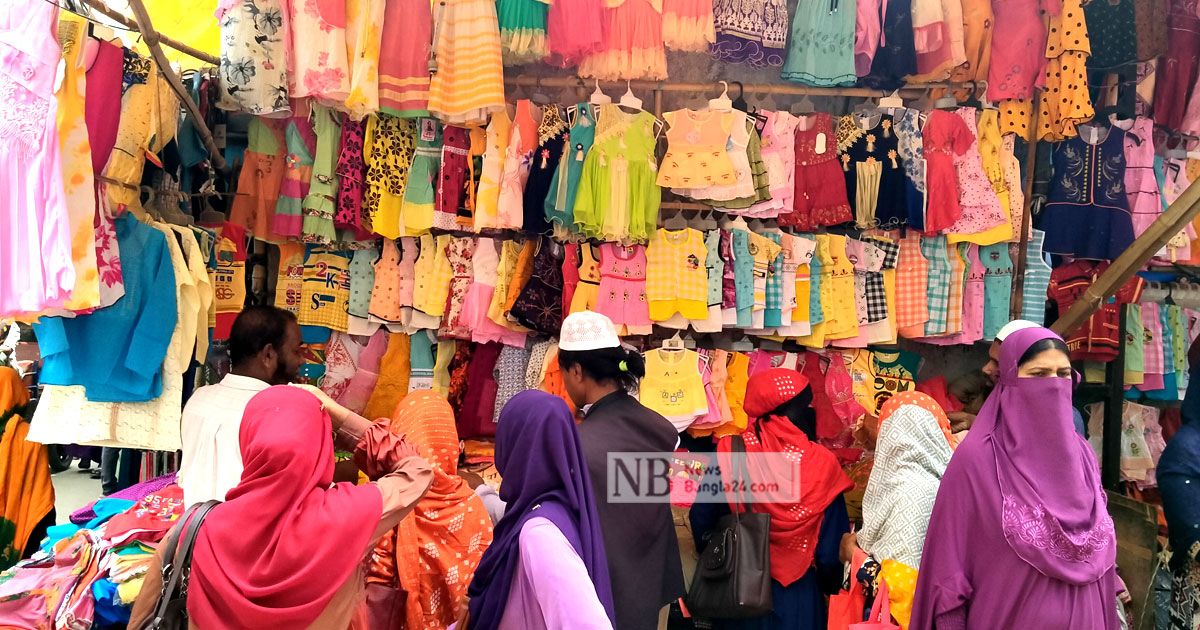 ঈদের কেনাকাটায় জমজমাট বাজার