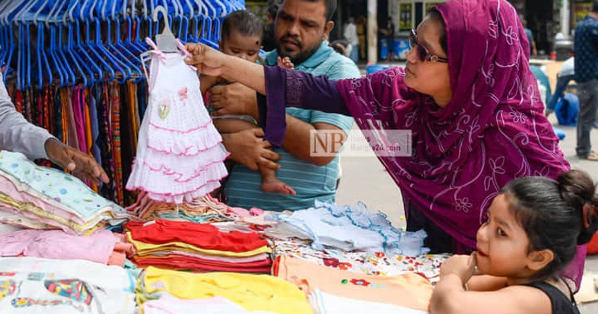 শিশুদের পোশাকে বাহারি আয়োজন