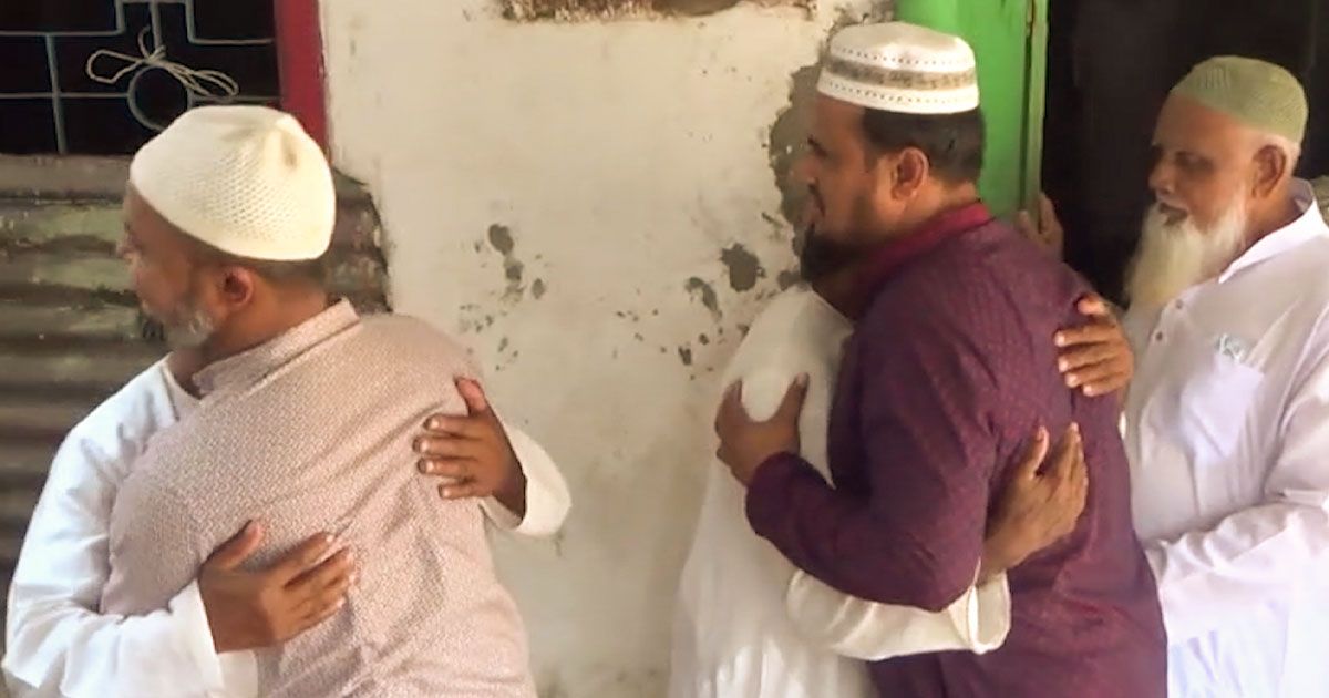 অন্য দেশের সঙ্গে মিলিয়ে ঈদ করার সুযোগ আছে কি?