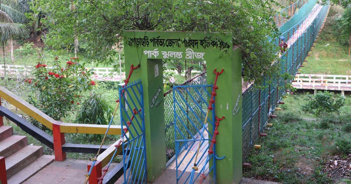টানা ছুটিতেও খাঁ খাঁ খাগড়াছড়ি