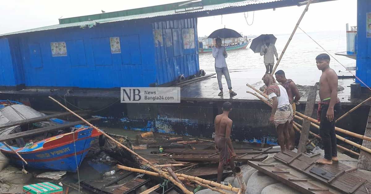 কালবৈশাখীতে-ভাঙল-দৌলতদিয়া-ঘাটের-সংযোগ-সেতু