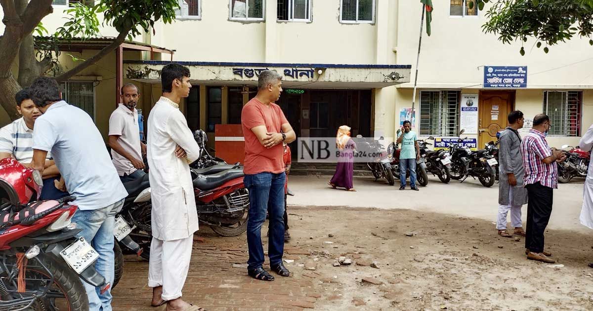 ঈদরাতের আড্ডায় হামলা, প্রবাসীকে কুপিয়ে হত্যা