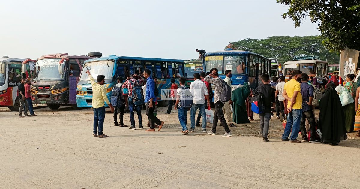 ঢাকায় ফেরার তাড়া, সুযোগ নিচ্ছেন চালকরা