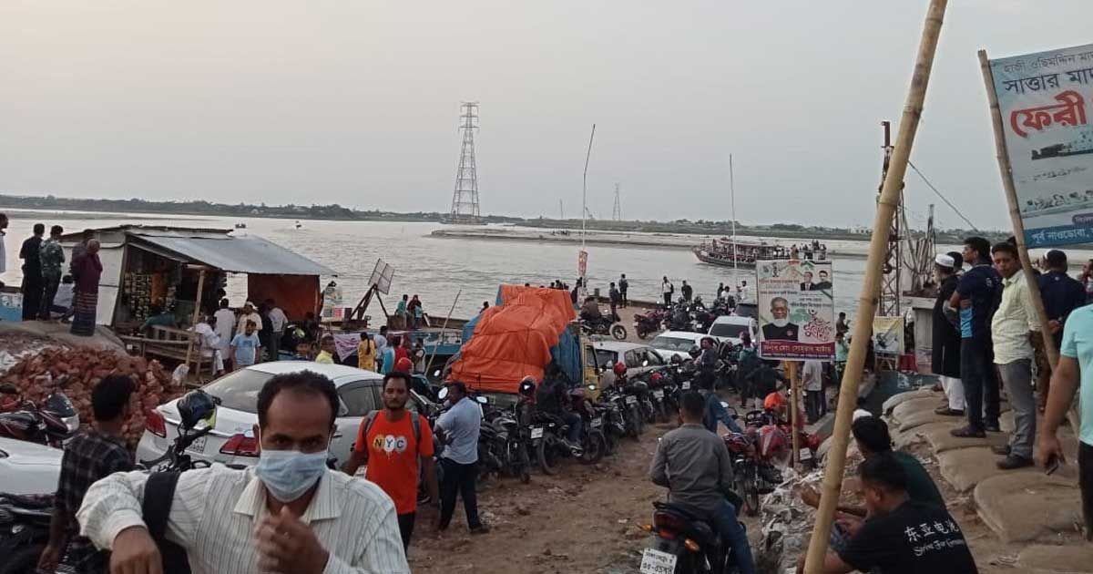 ফিরতি-যাত্রায়-ফেরি-ঘাটে-ভোগান্তি-চরমে