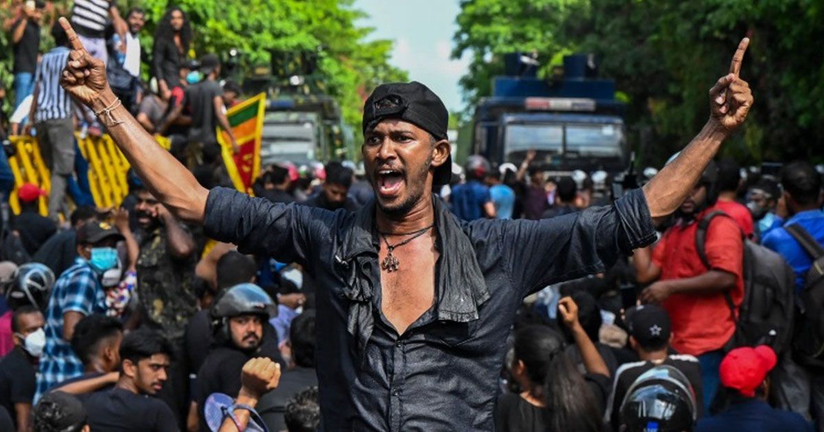 জরুরি অবস্থায়ও বিক্ষোভে উত্তাল শ্রীলঙ্কা