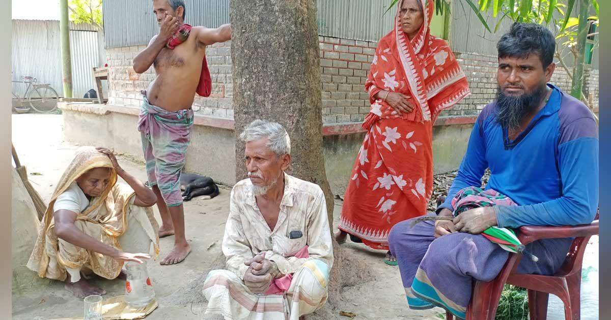 টিটিই শফিকুলকে নিয়ে গর্বিত মা-বাবা
