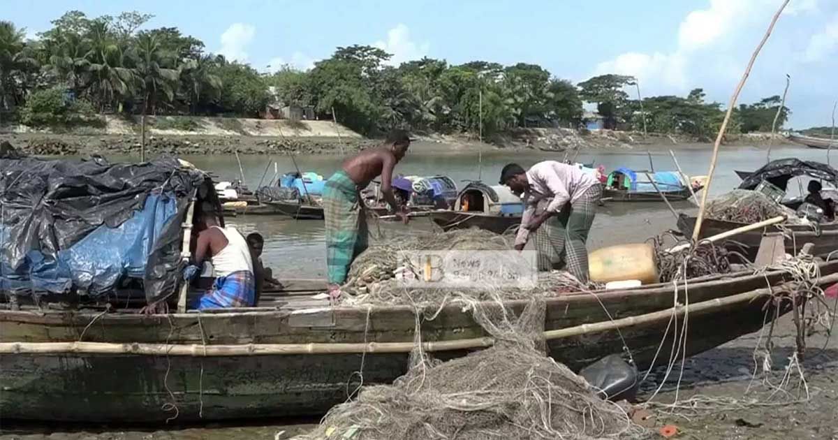 ১০ হাজার নৌযানে বসছে শনাক্তকারী প্রযুক্তি