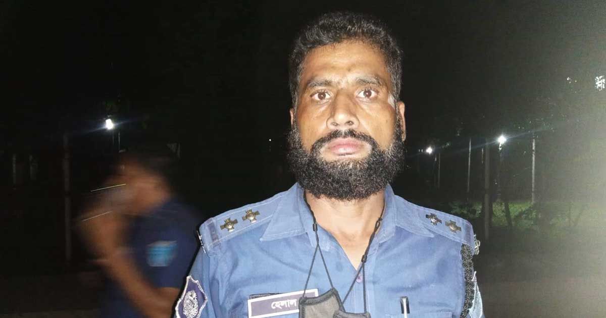 পুলিশের সাহসিকতায় বাঁচল ‘ডাকাতকবলিত’ বাসের যাত্রীরা