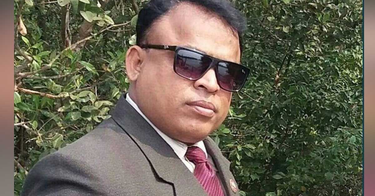 ছাত্রীর ওড়না ধরে টানাটানি প্রধান শিক্ষকের!