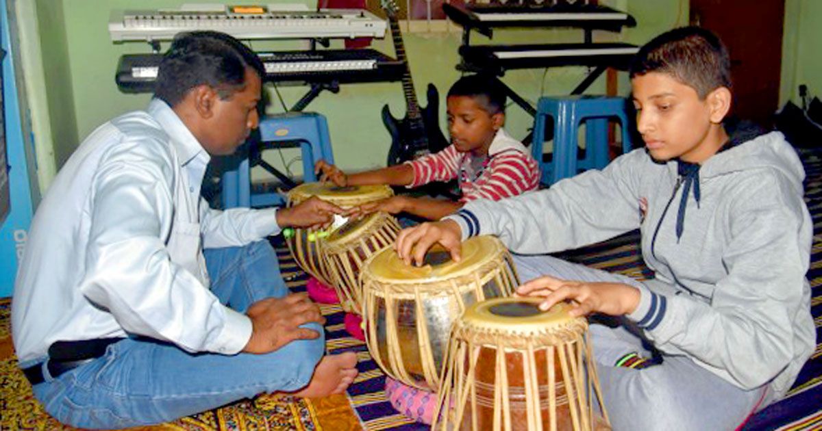 প্রাথমিকে স্কুলেই গান শেখানোর উদ্যোগ