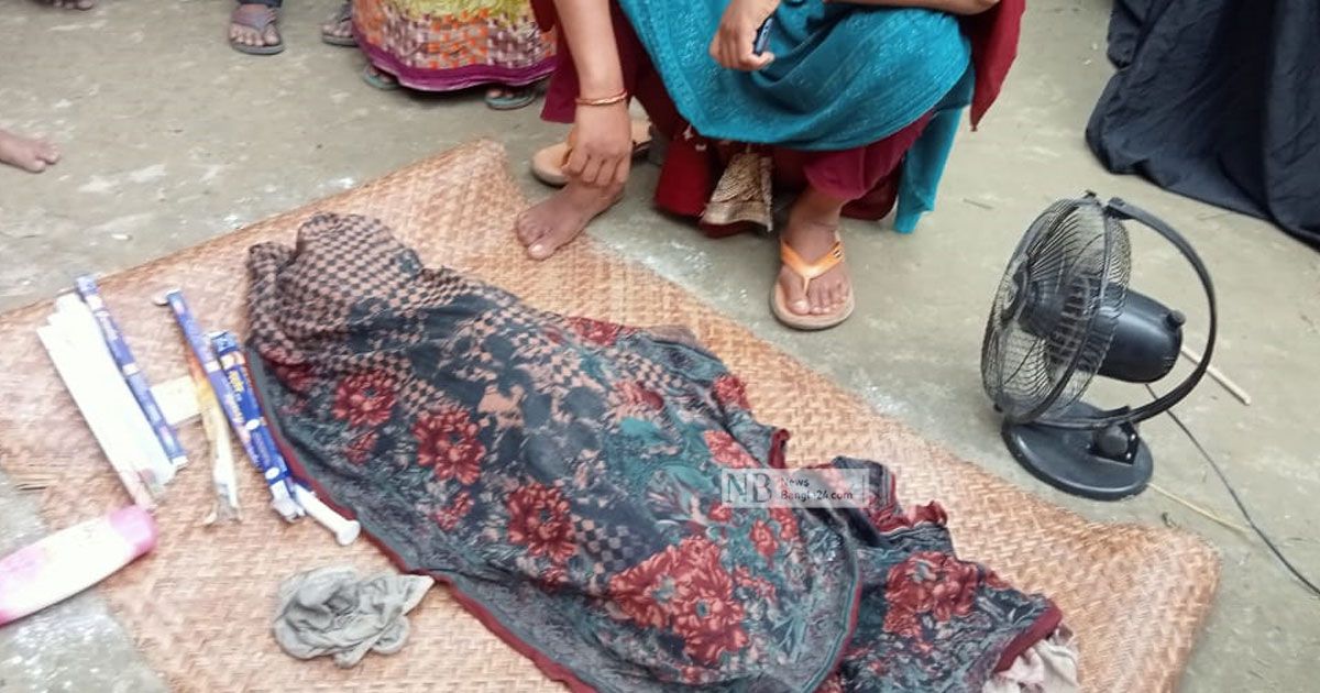নিখোঁজের ২২ ঘণ্টা পর ডোবায় মিলল শিশুর মরদেহ