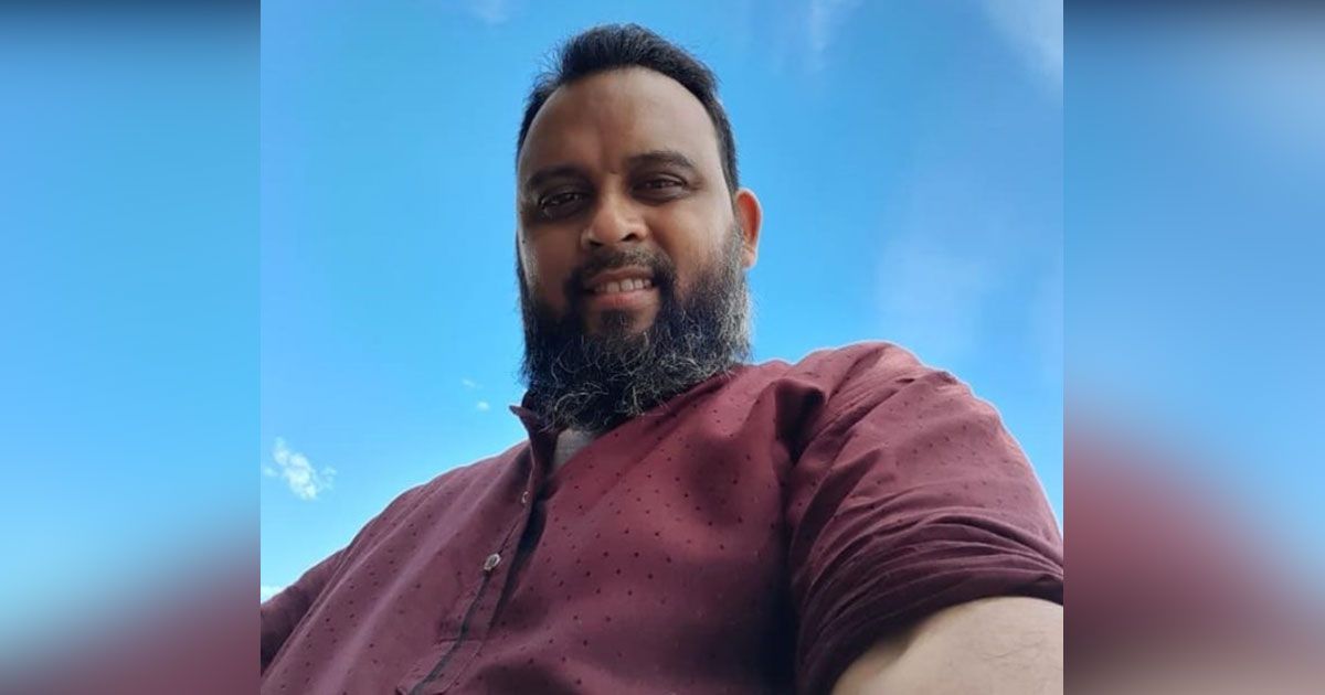 কাফনের কাপড় পেয়ে প্রার্থিতা প্রত্যাহার