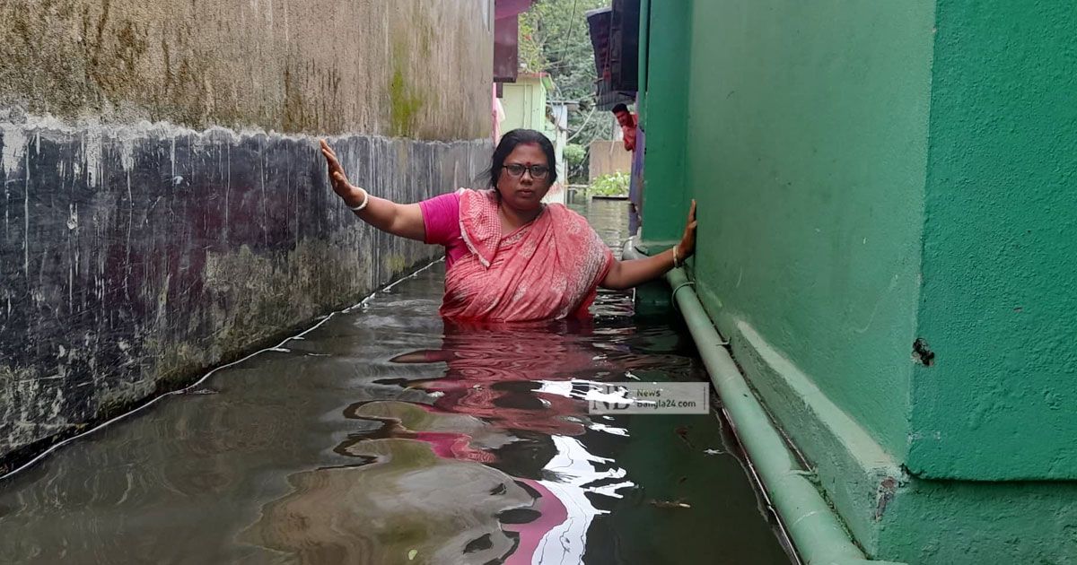 সুনামগঞ্জ-শহরে-বাসাবাড়িতে-পানি- 