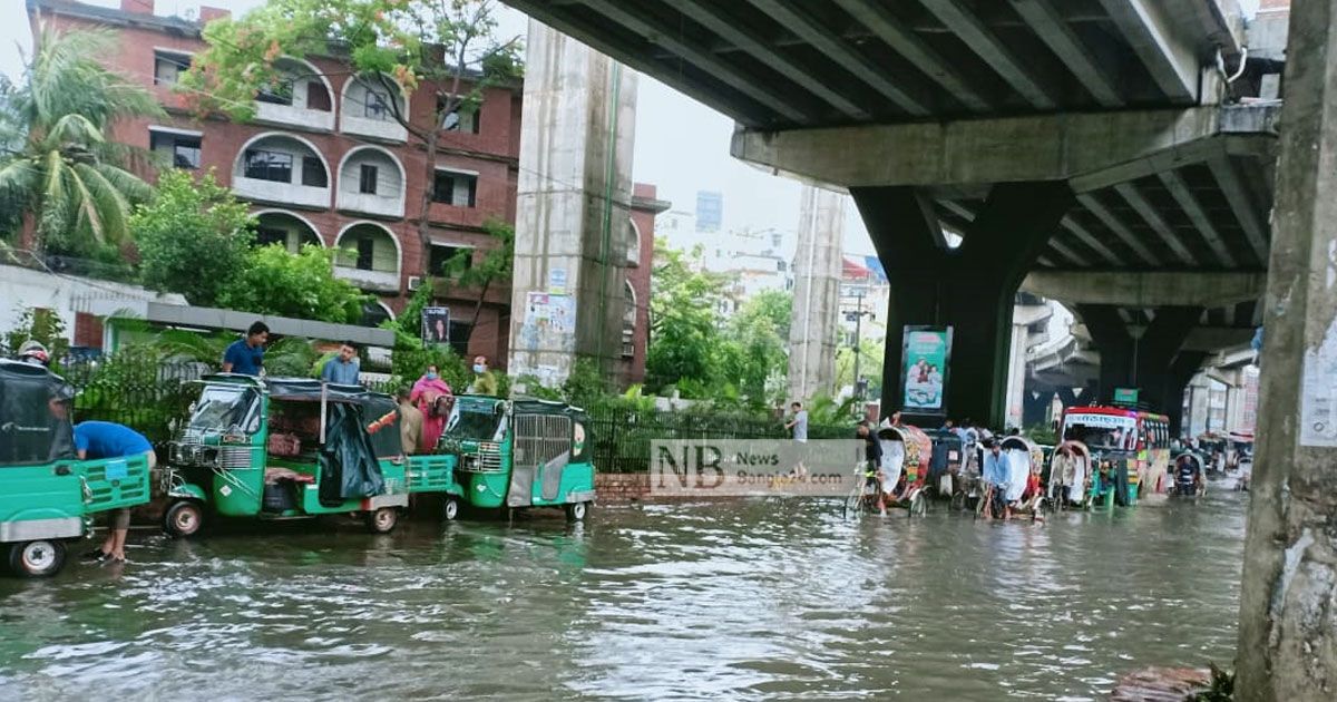 ৩৮ মিলিমিটার বৃষ্টিতে পানির নিচে বন্দরনগরী