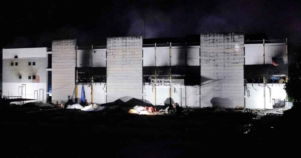 ৭ ঘণ্টা পুড়িয়ে থামল স্কয়ার ফার্মার আগুন