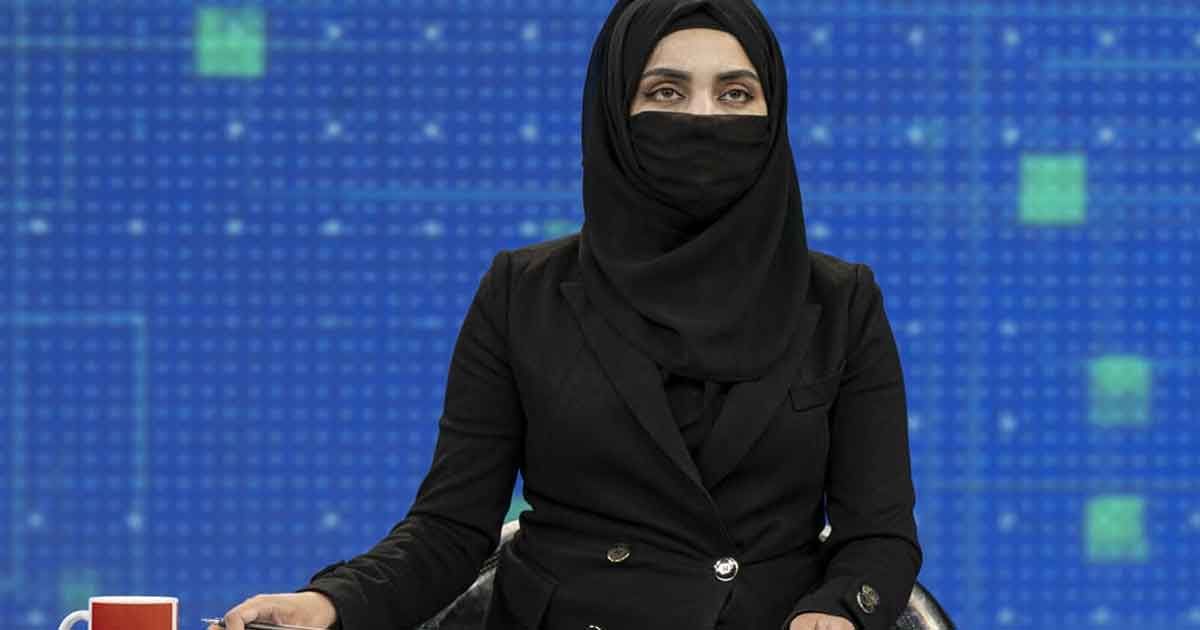 Orders-issued-to-cover-the-faces-of-Afghan-women-presenters